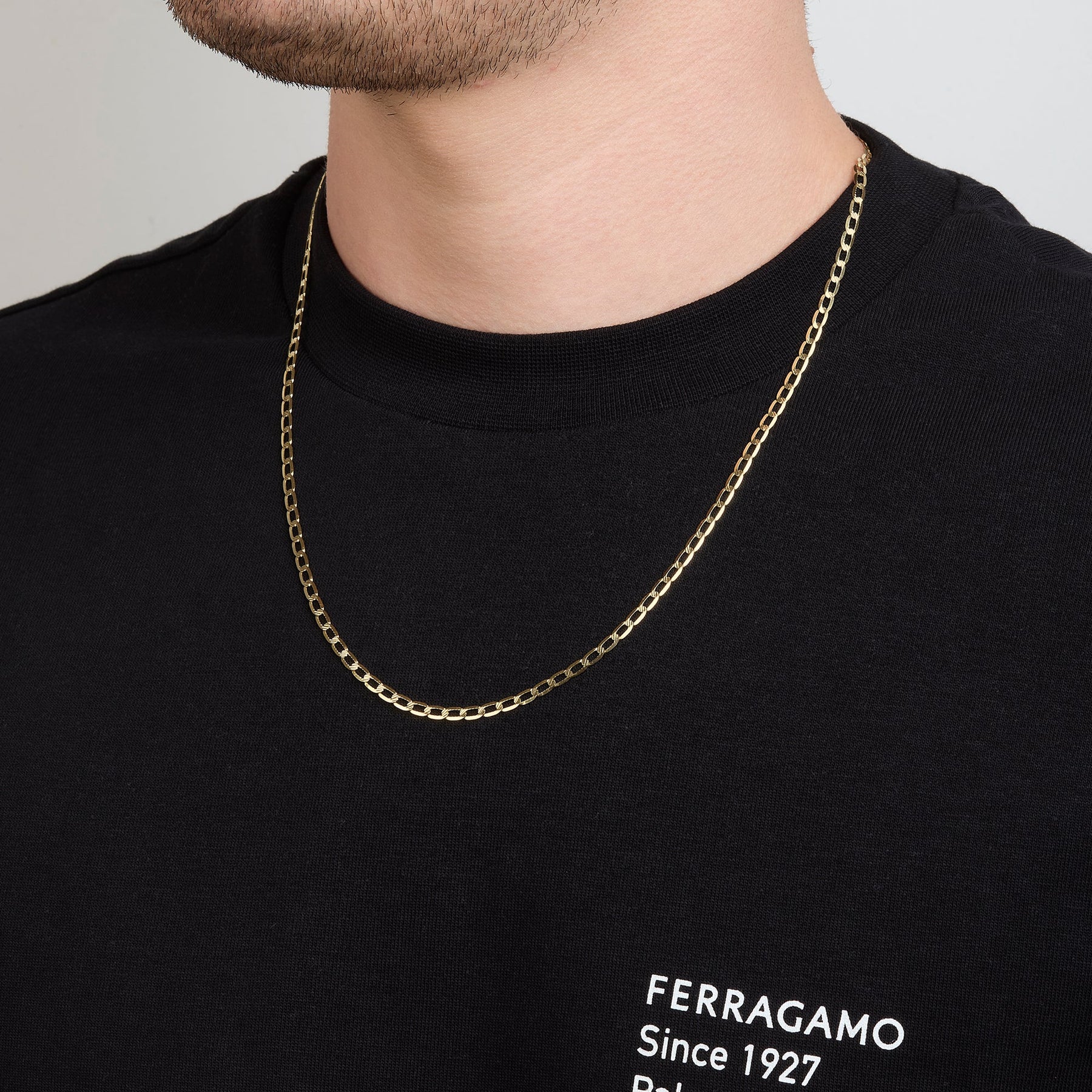 14K Yellow Gold Die-Cut Anchor Chain + Case