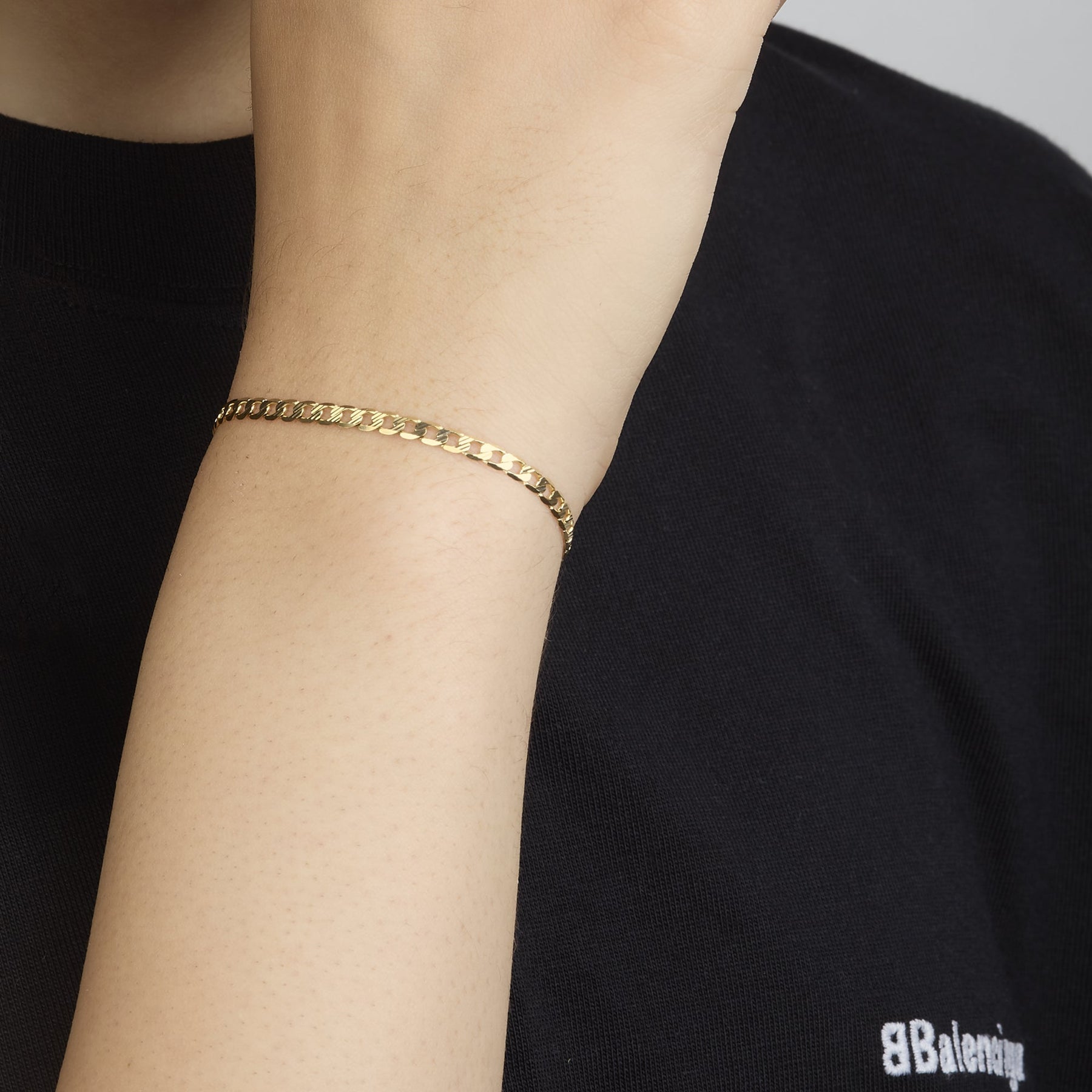 14K Yellow Gold Die-Cut Woven Bracelet + Case
