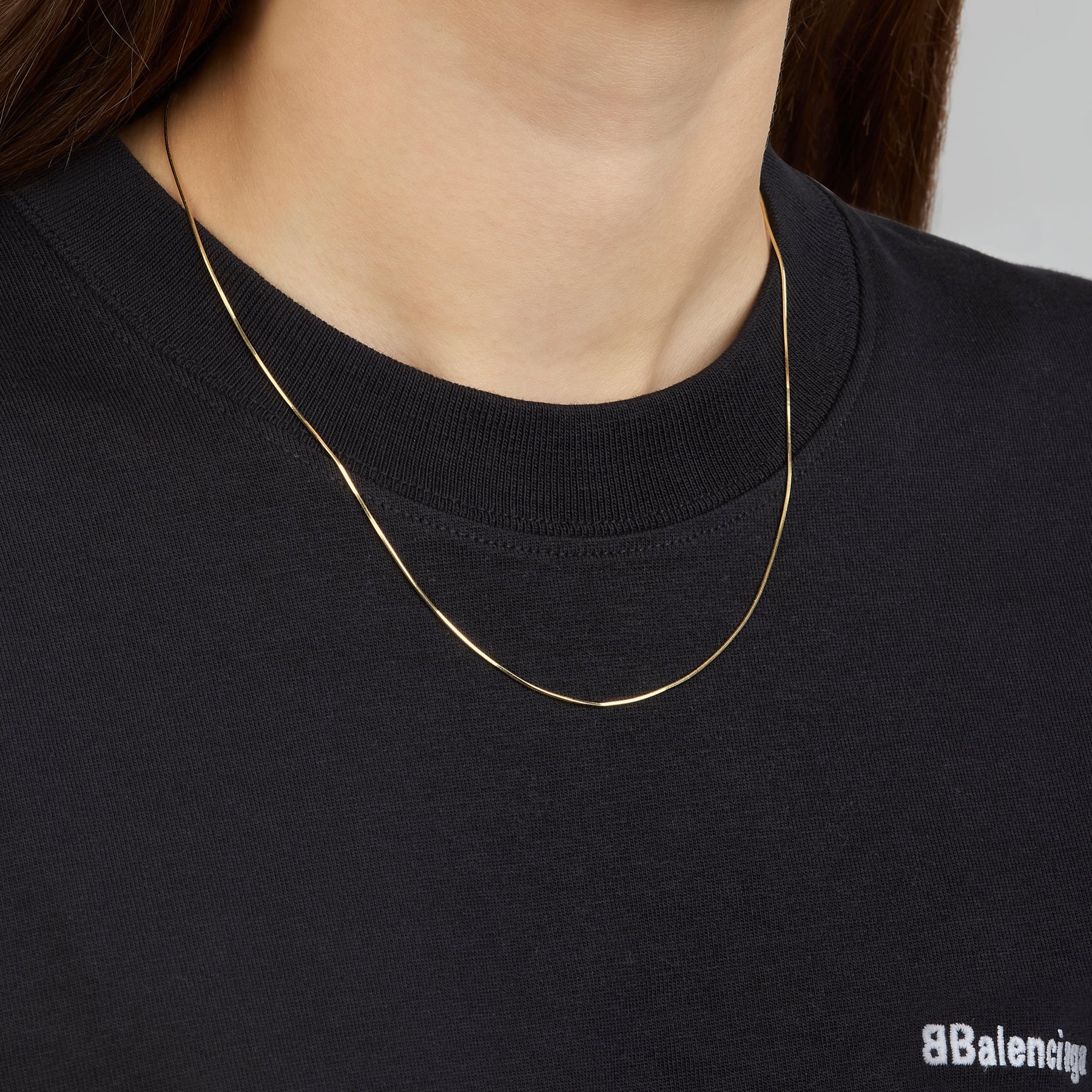 14K Yellow Gold Square Ironed Fabric Chain + Case