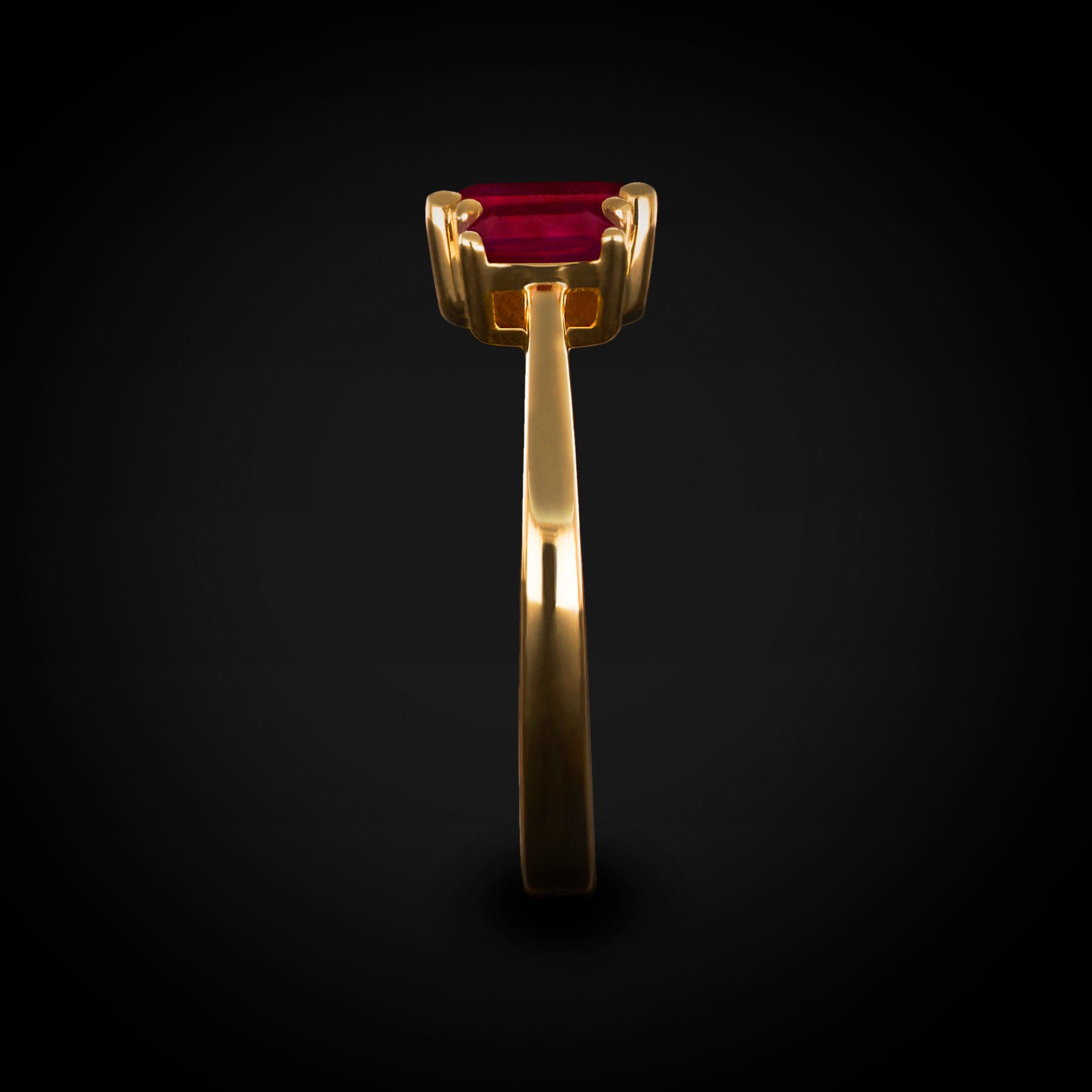 Anillo con 3 Rubies corte Baguette 14k + Estuche