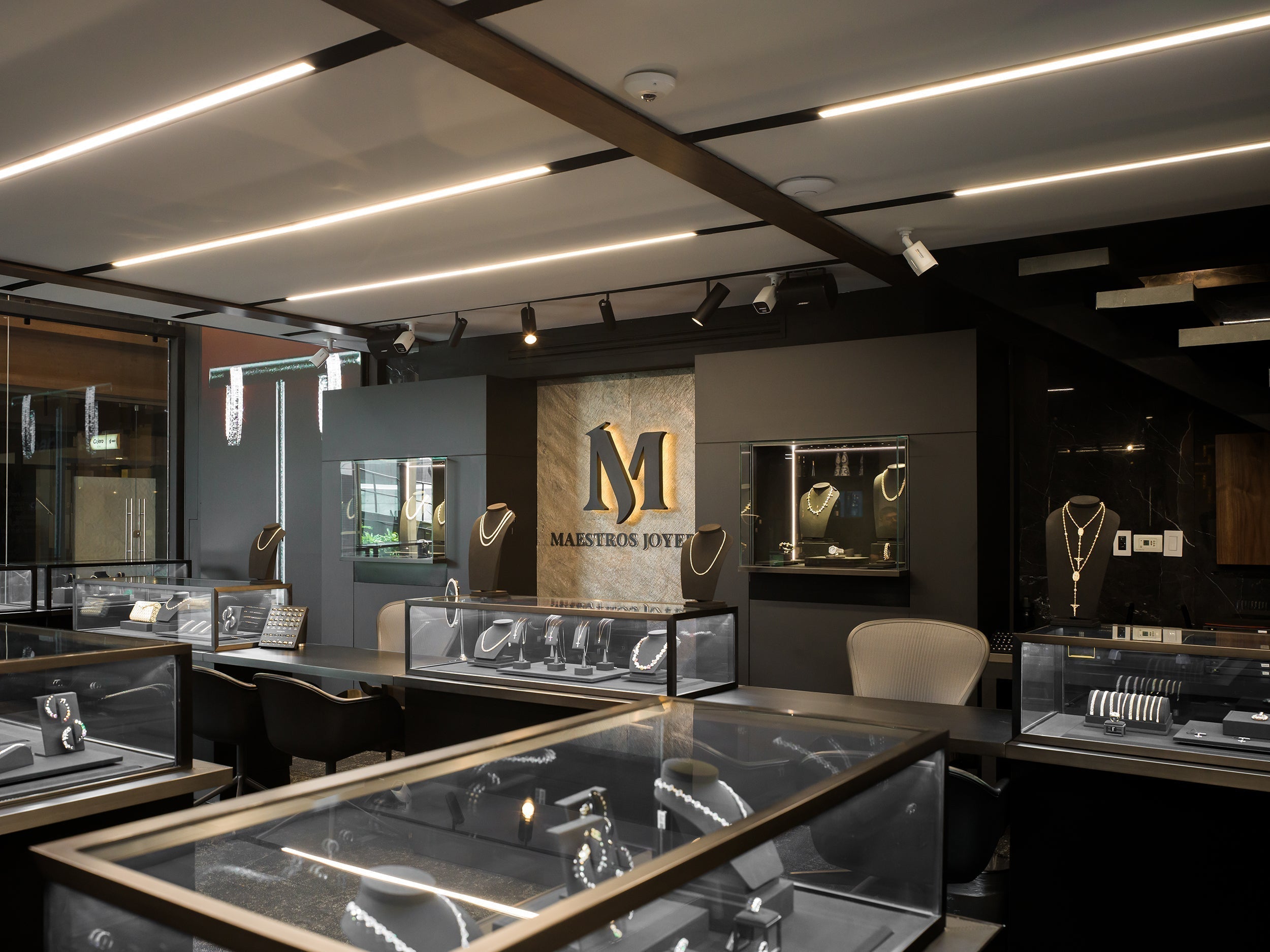 Maestros Joyeros se corona como la joyería # 1 en Hispanoamérica.