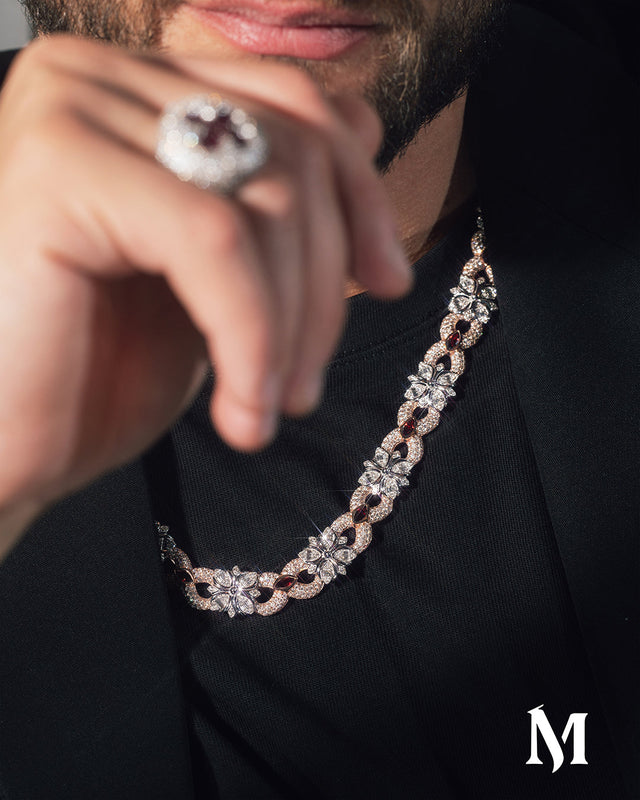  Las cadenas de oro de Maestros Joyeros son un símbolo de la calidad y tradición de la joyería de oro en México. 