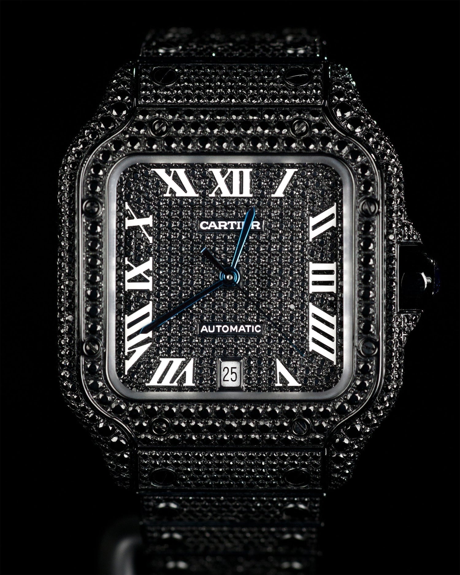 Maestros Joyeros es líder en el mercado de relojes aftermarket en México.