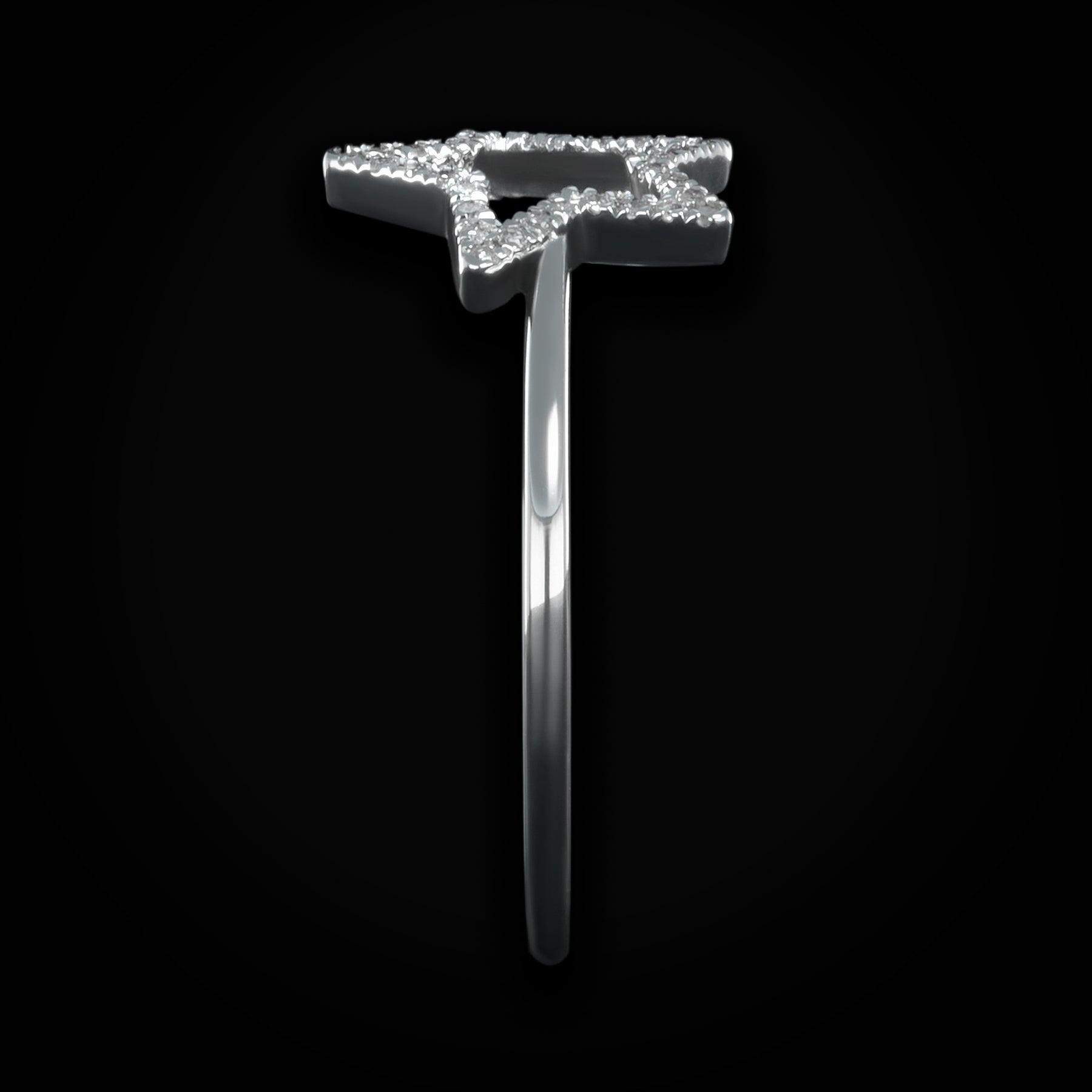 Anillo Liso con Estrella Hueca Full Ice 14k Oro Blanco con Diamantes + Estuche