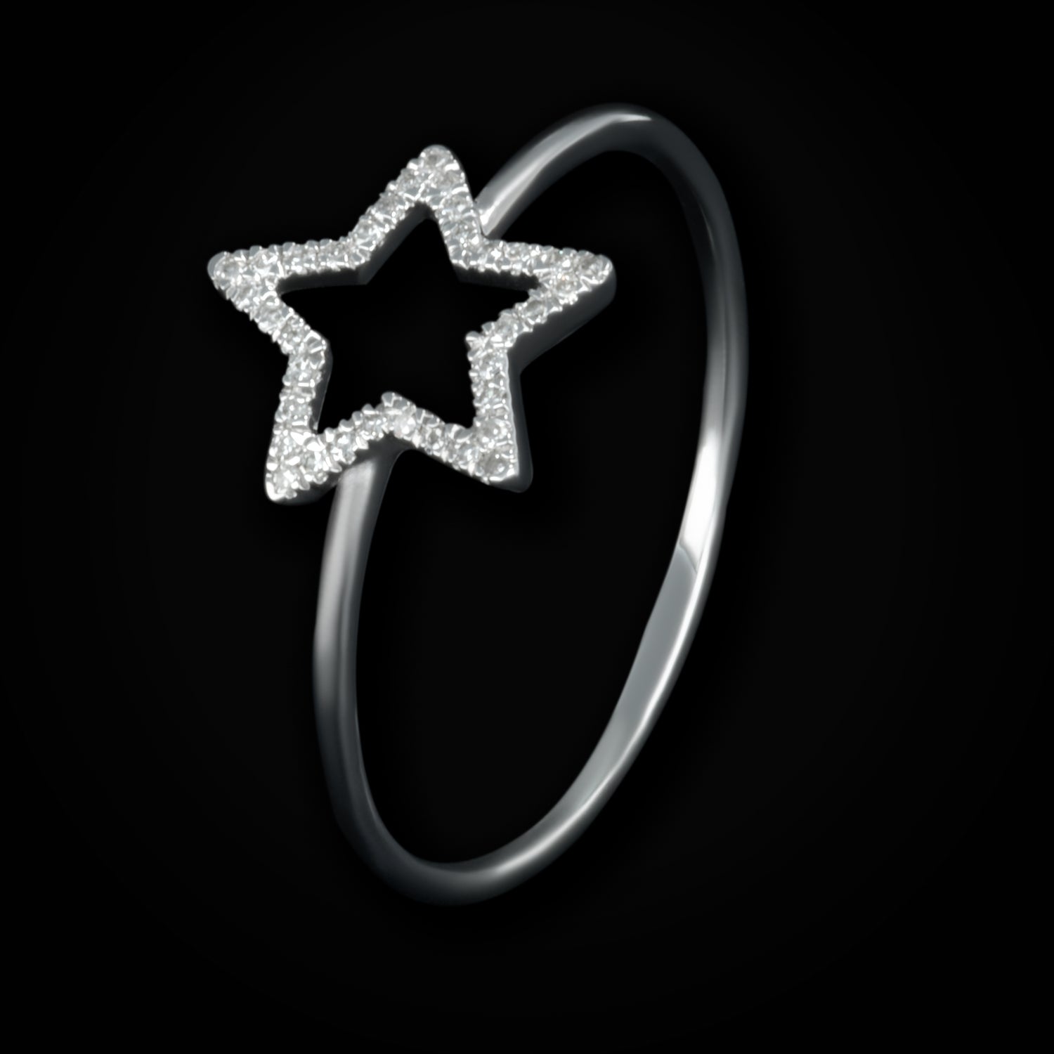 Anillo Liso con Estrella Hueca Full Ice 14k Oro Blanco con Diamantes + Estuche