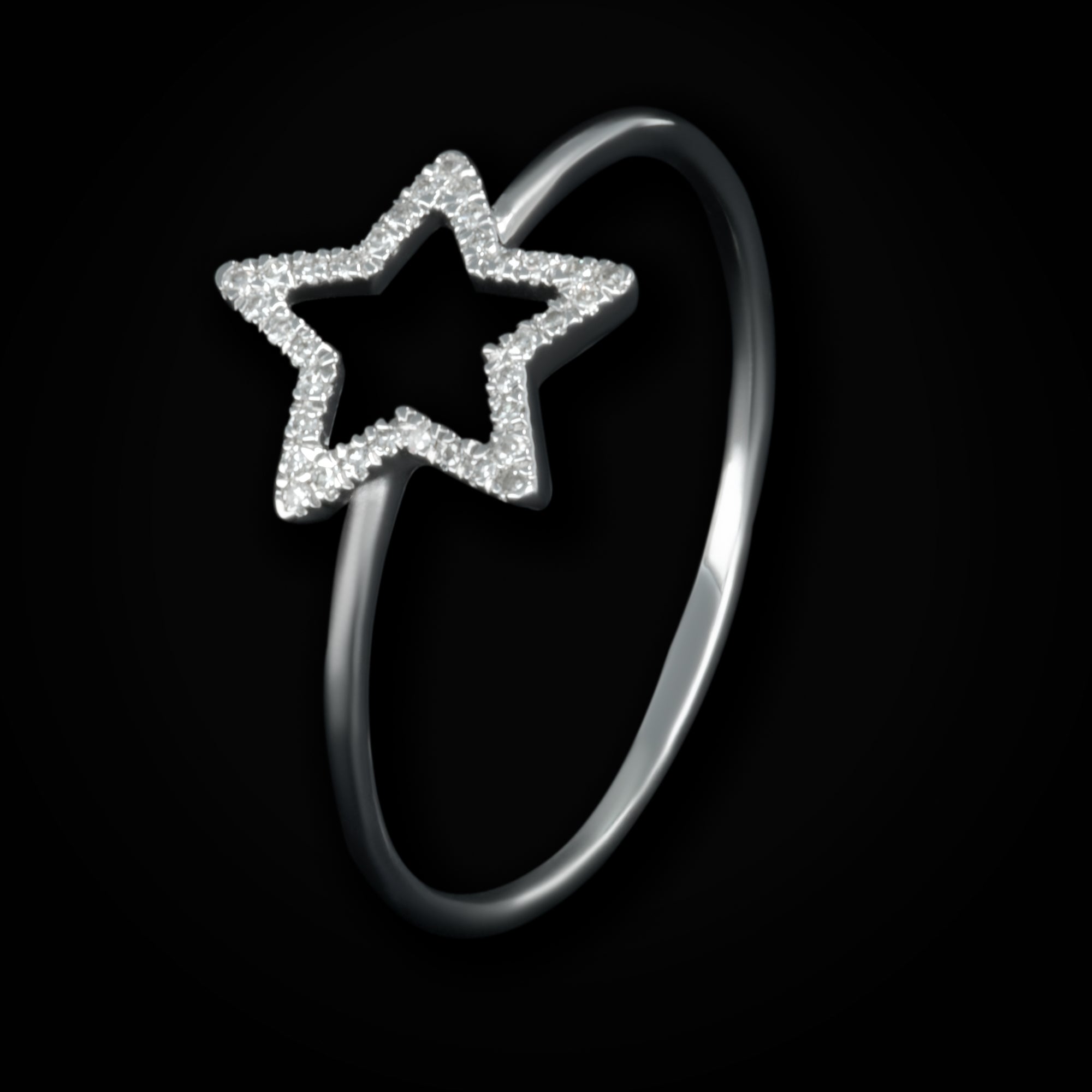 Anillo Liso con Estrella Hueca Full Ice 14k Oro Blanco con Diamantes + Estuche