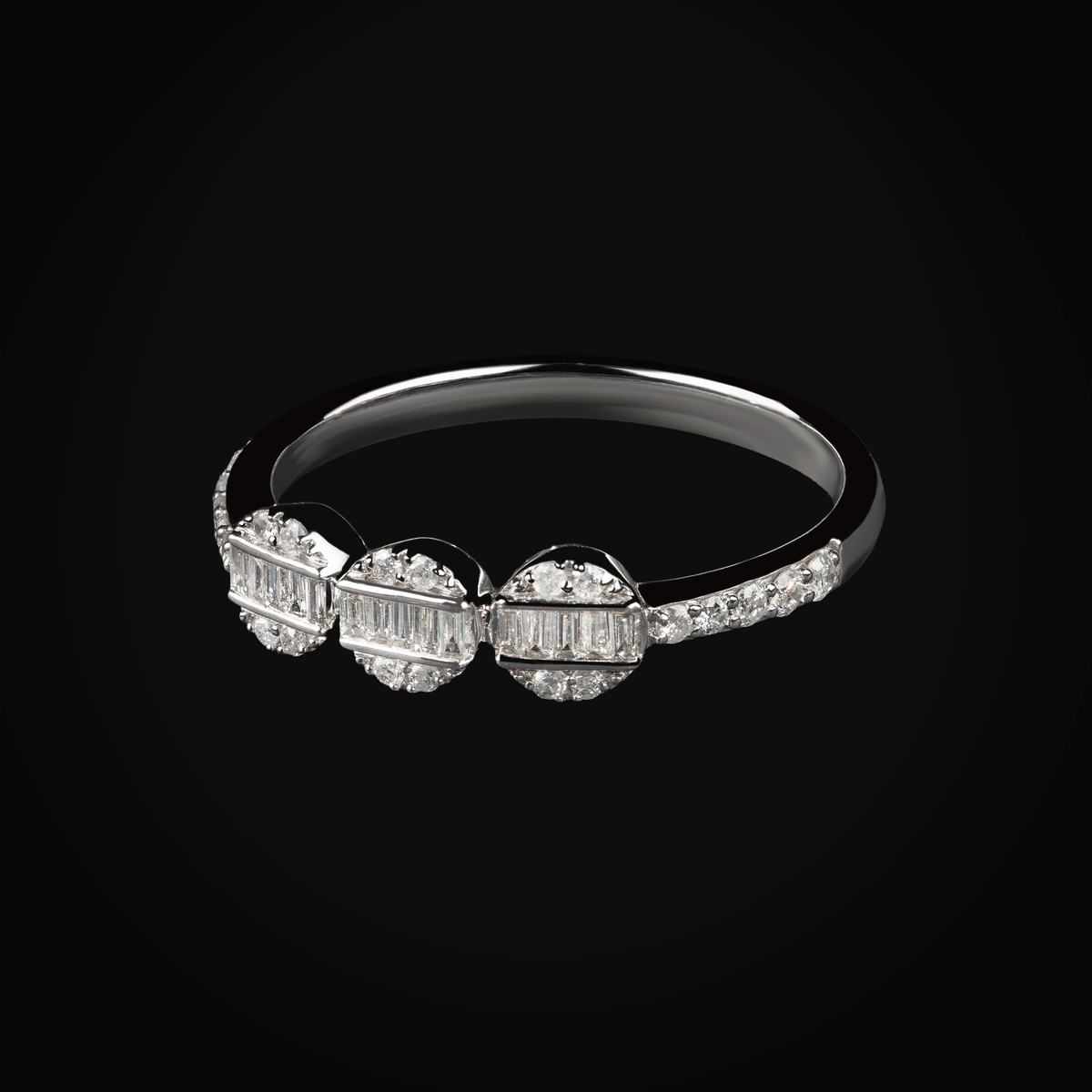 Anillo media churumbela con 3 círculos full ice baguettes centrales 14k oro blanco con diamantes + Estuche