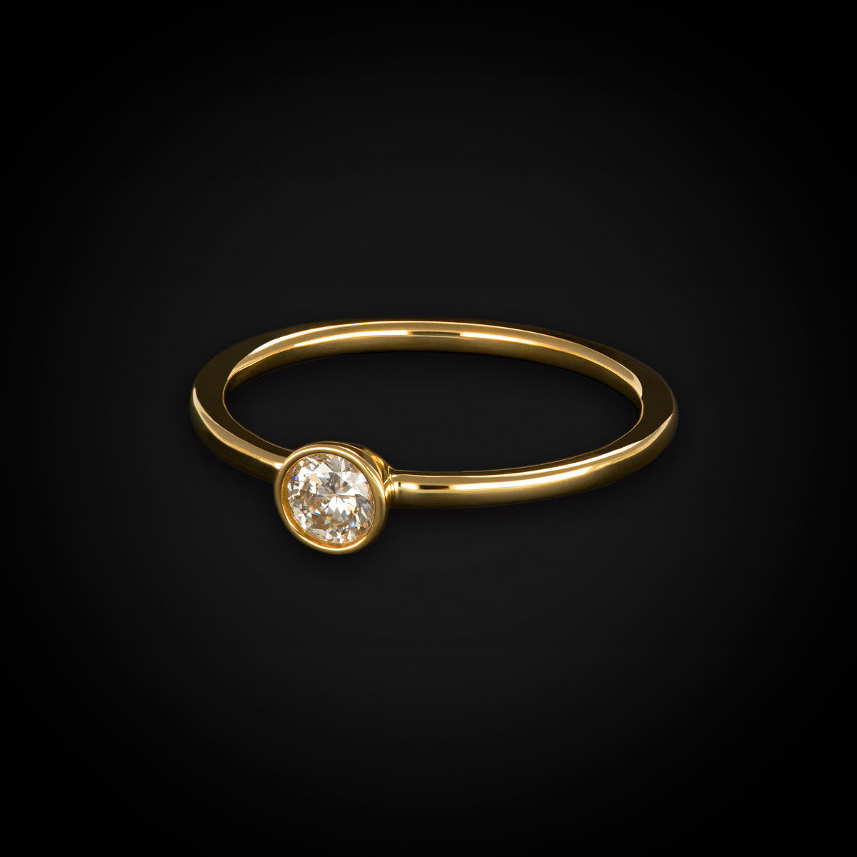 Anillo Liso con Marco Redondo 14k Oro Amarillo con Diamante + Estuche