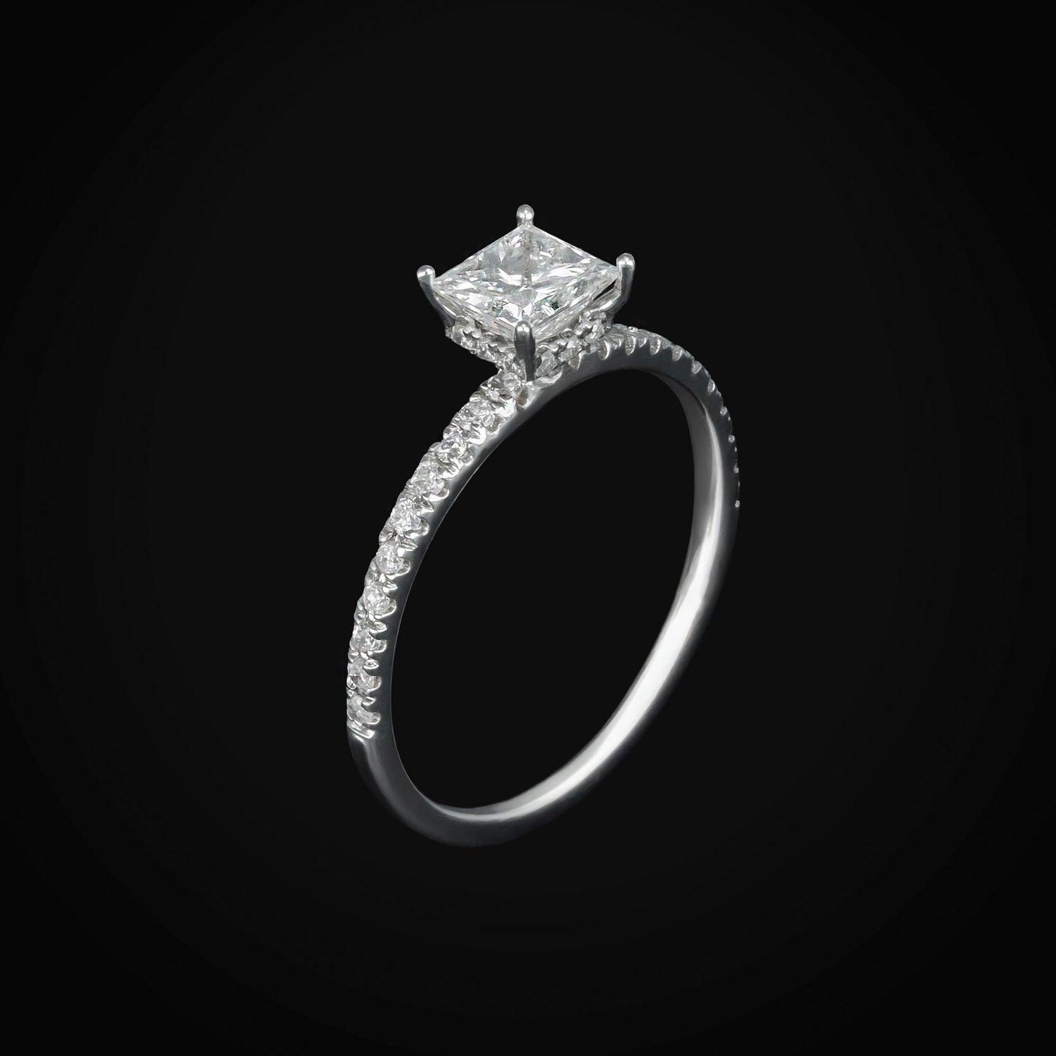 Anillo Princess Laterales con Diamantes Oro Blanco 14k + Estuche