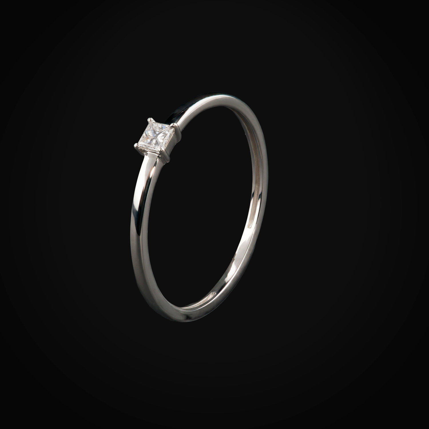 Anillo 14k solitario oro blanco con diamantes de mina corte princess + Estuche