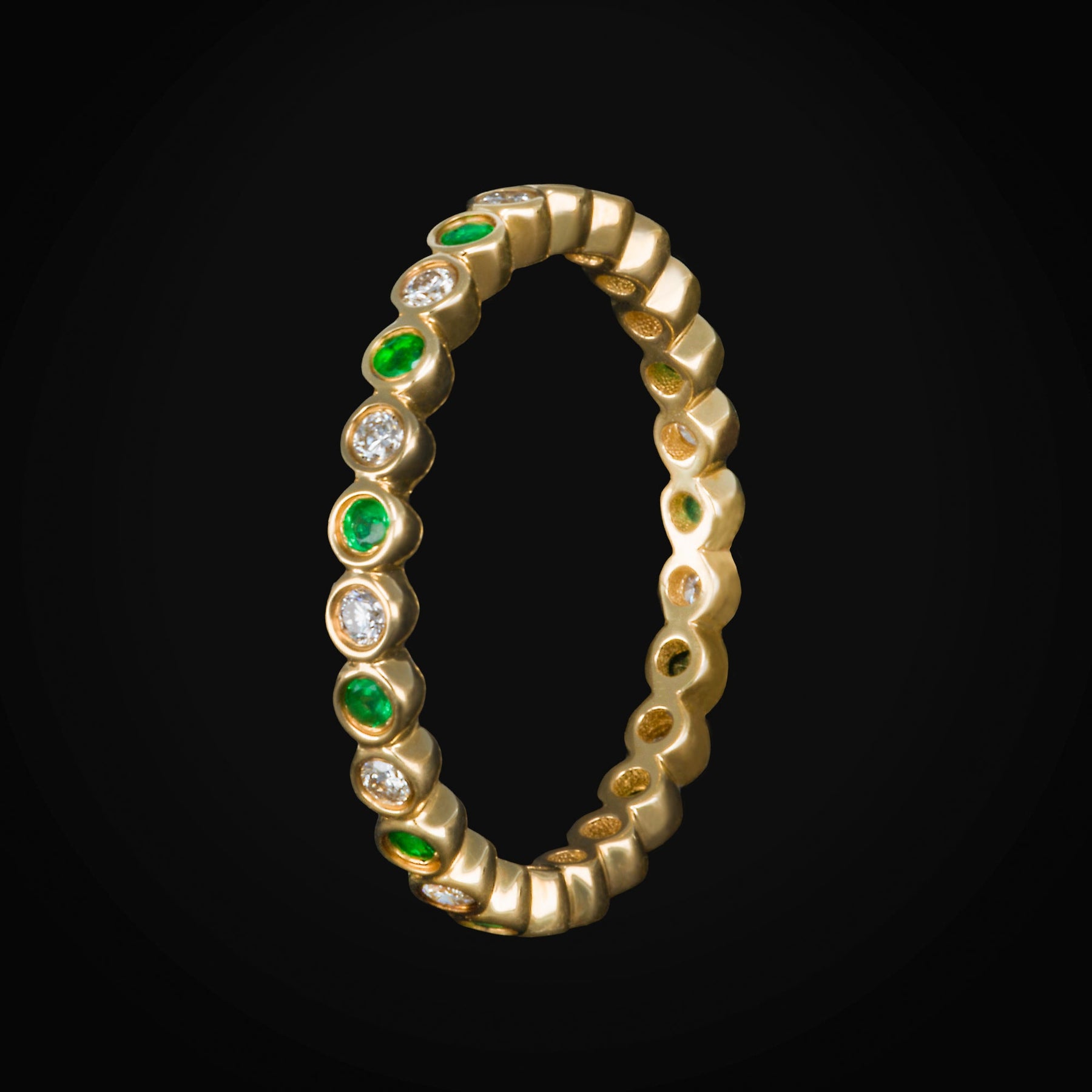 Anillo Churumbela Diamantes y Esmeraldas oro amarillo 14k + Estuche