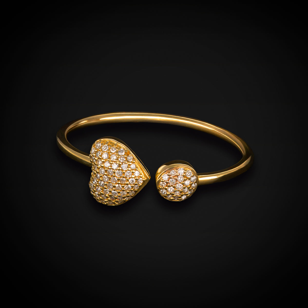 Anillo Liso con Circulo y Corazón Full Ice en Puntas 14k Oro Amarillo con Diamantes + Estuche