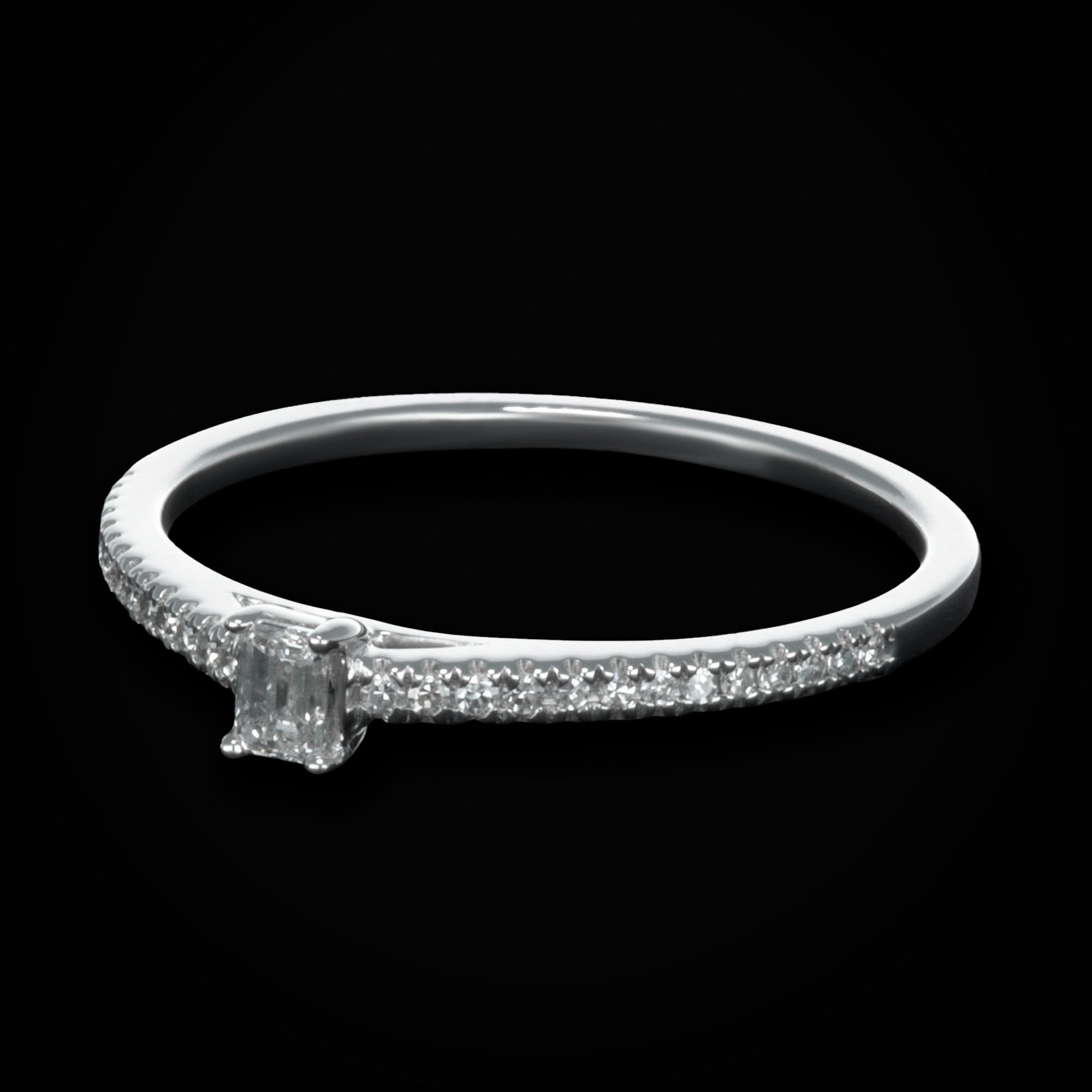 Anillo Central y Laterales Full Ice Oro 14k   + Estuche