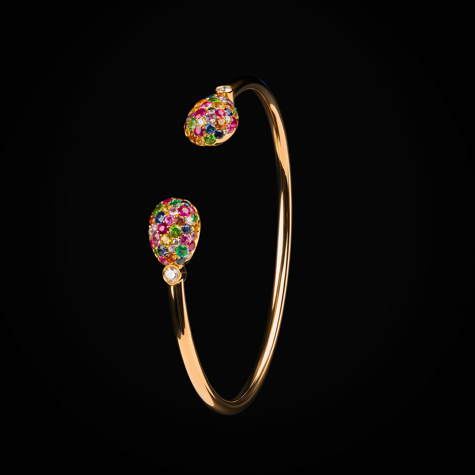 Brazalete 2 huevos fabergé con rubís, esmeraldas & zafiros oro amarillo 18k