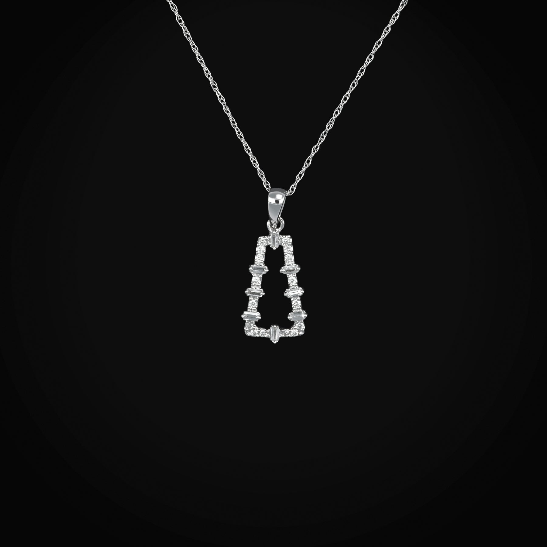 Cadena Triangulo con Diamantes Baguette 14k + Estuche