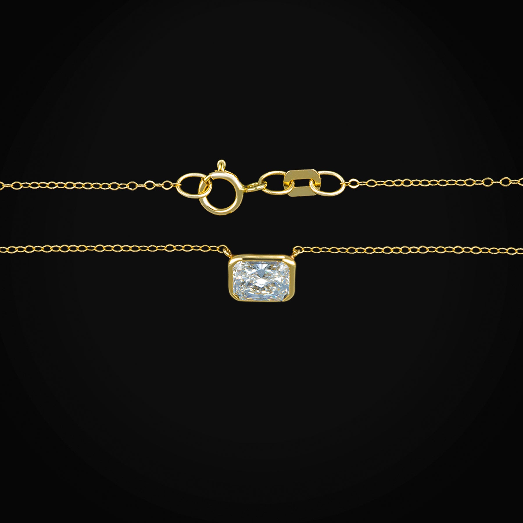 Gargantilla con Dije Diamante corte Cushion de Oro Amarillo 14K + Estuche