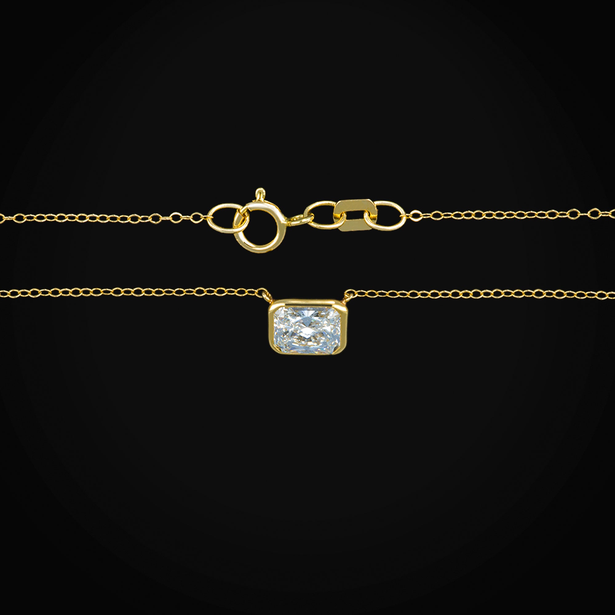 Gargantilla con Dije Diamante corte Cushion de Oro Amarillo 14K + Estuche