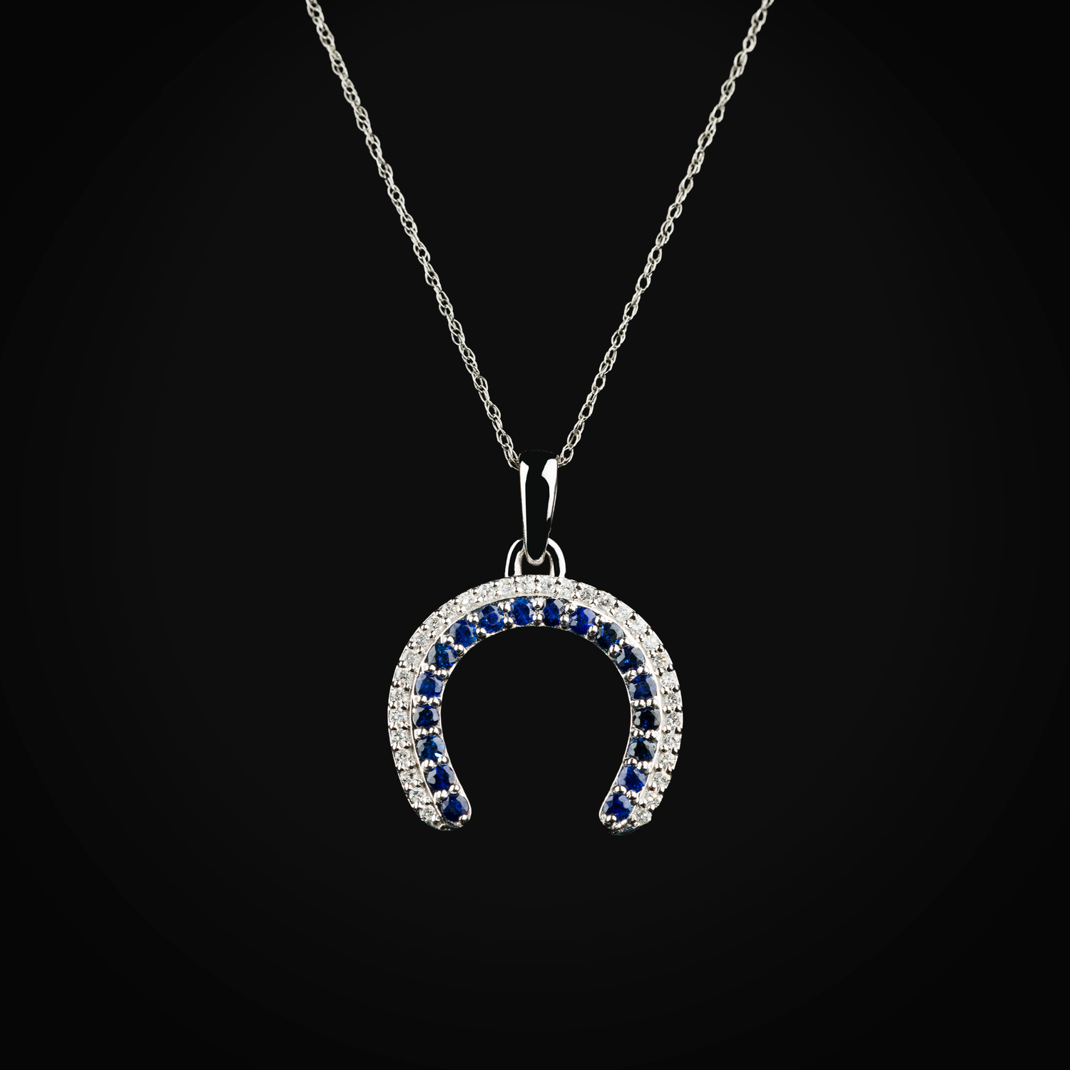 Cadena 14k con dije herradura zafiros azules oro blanco con diamantes de mina + Estuche