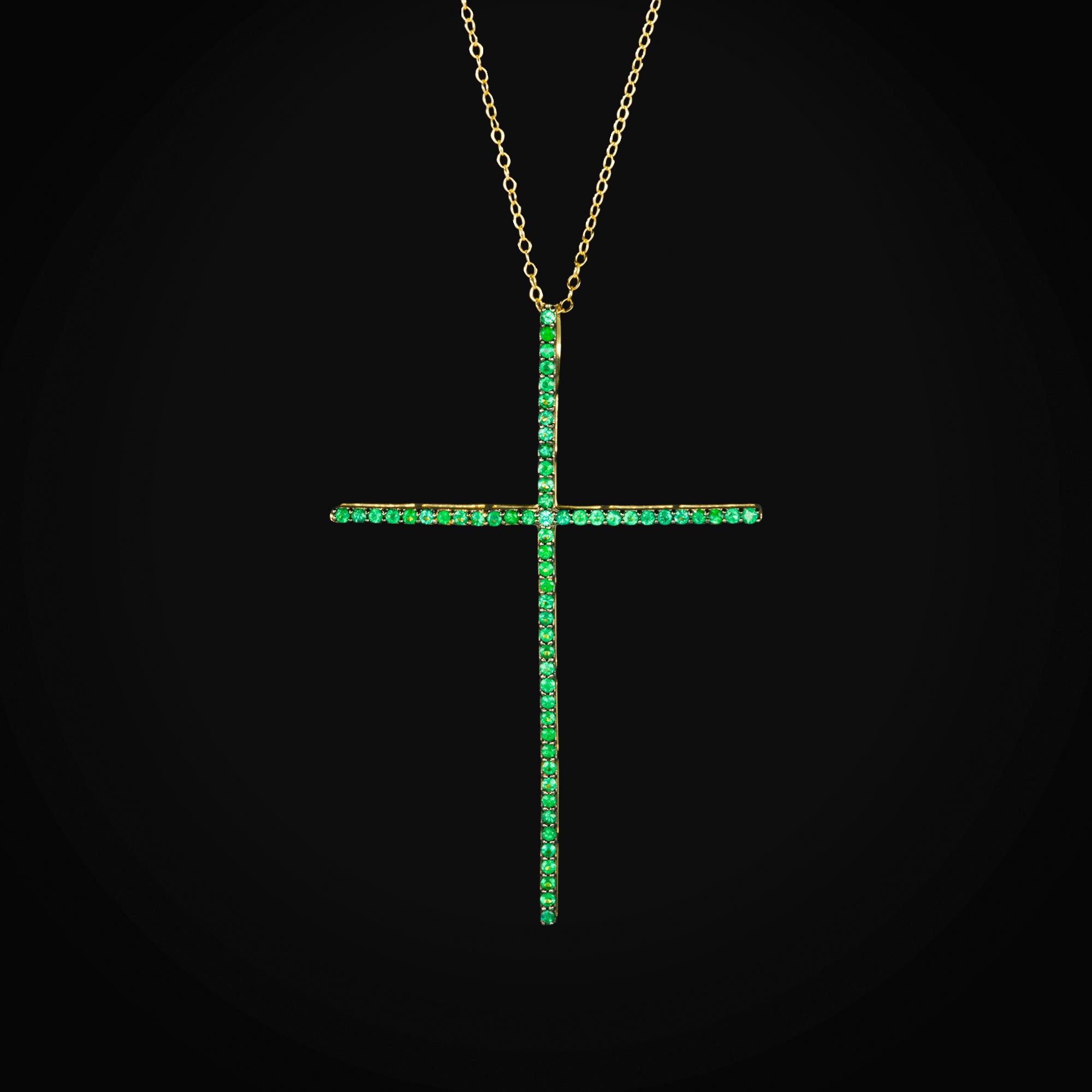 Gargantilla con Dije Cruz Esmeraldas Oro Amarillo 14K + Estuche