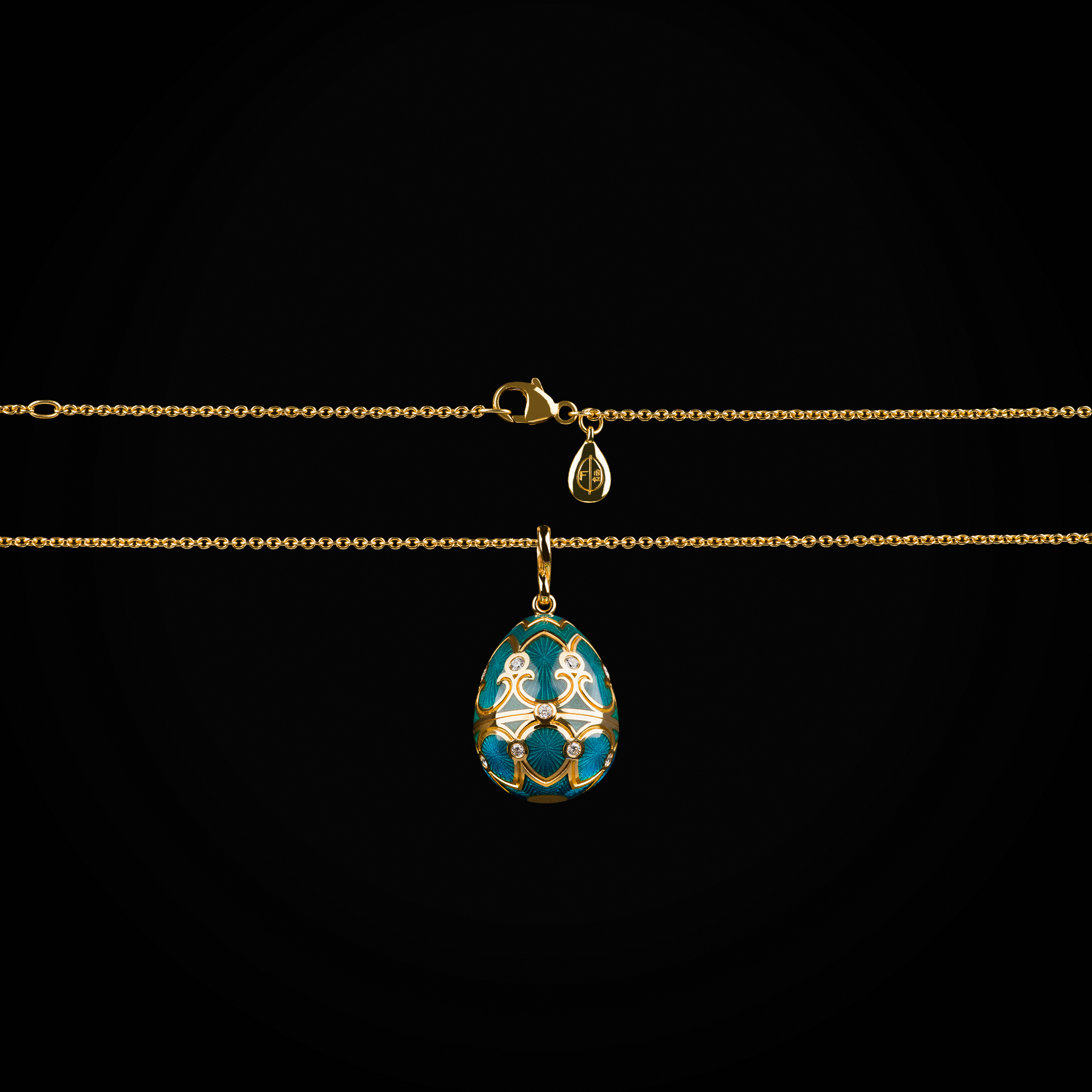 Cadena huevo fabergé esmalte vitreo azul claro libélula central oro amarillo 18k con diamantes de mina