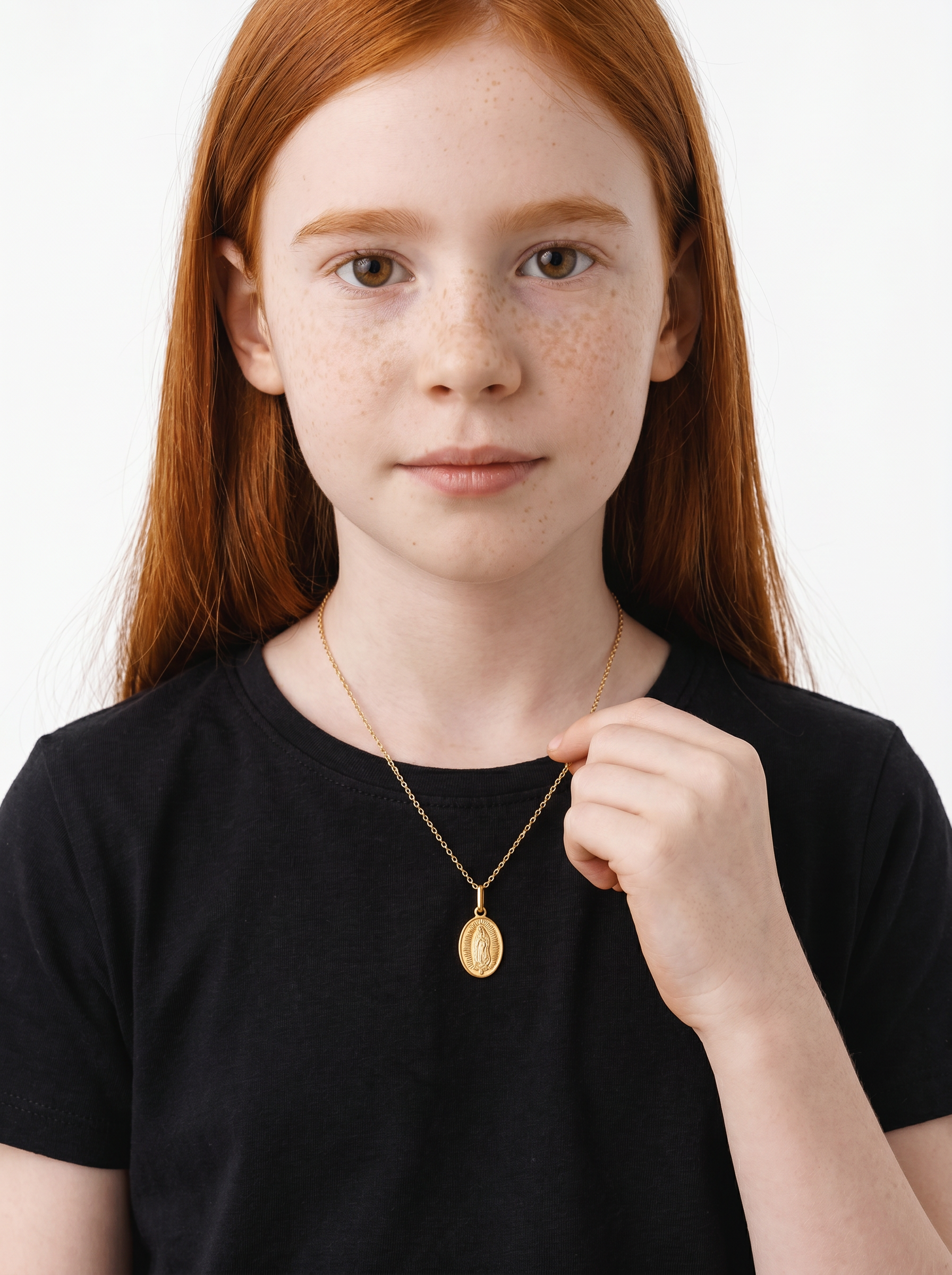 Dije Opaco Ovalado Virgen Oro 14k + Estuche