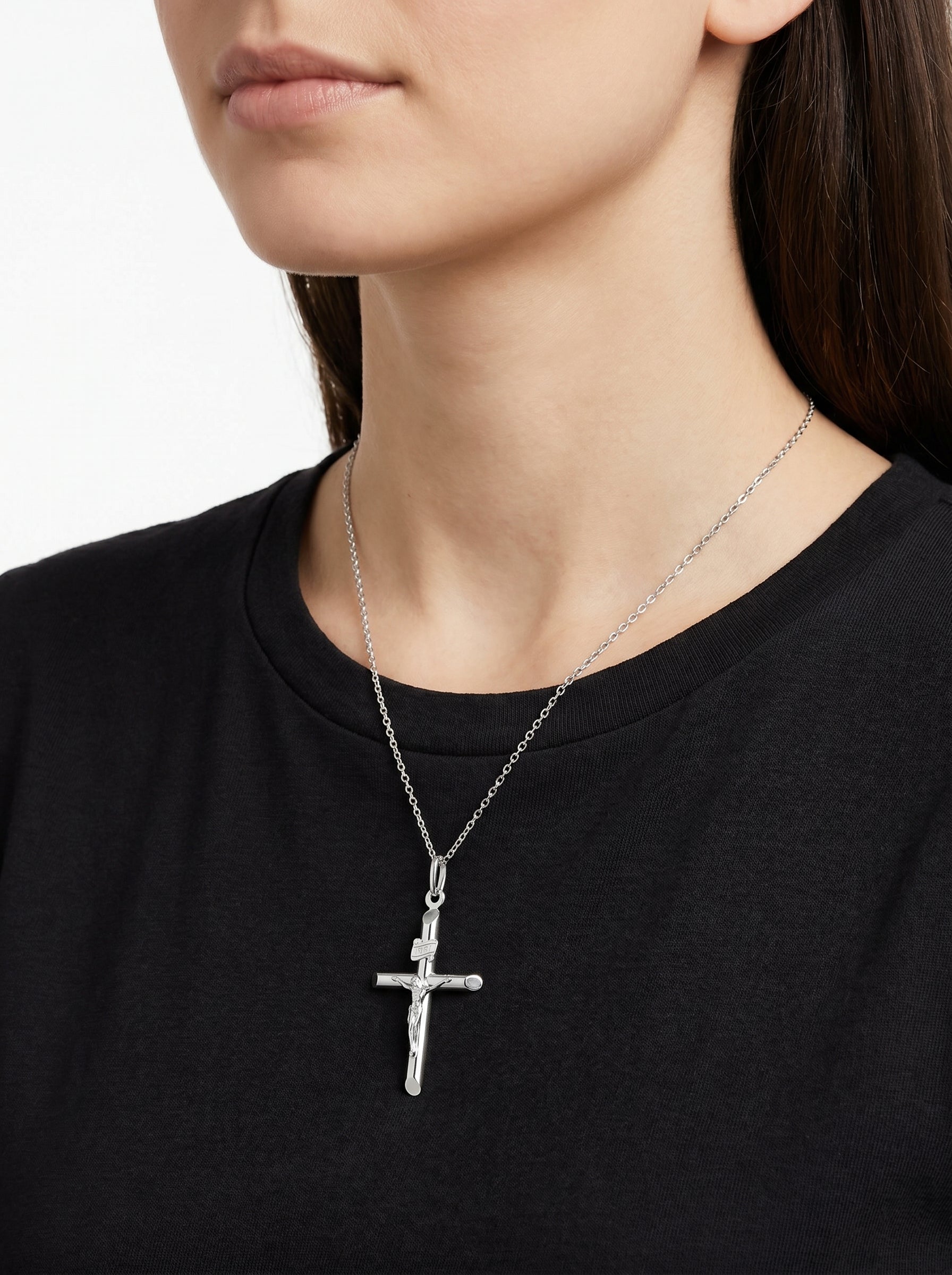 Dije Cruz con Cristo Tubular Oro Blanco 14k + Estuche