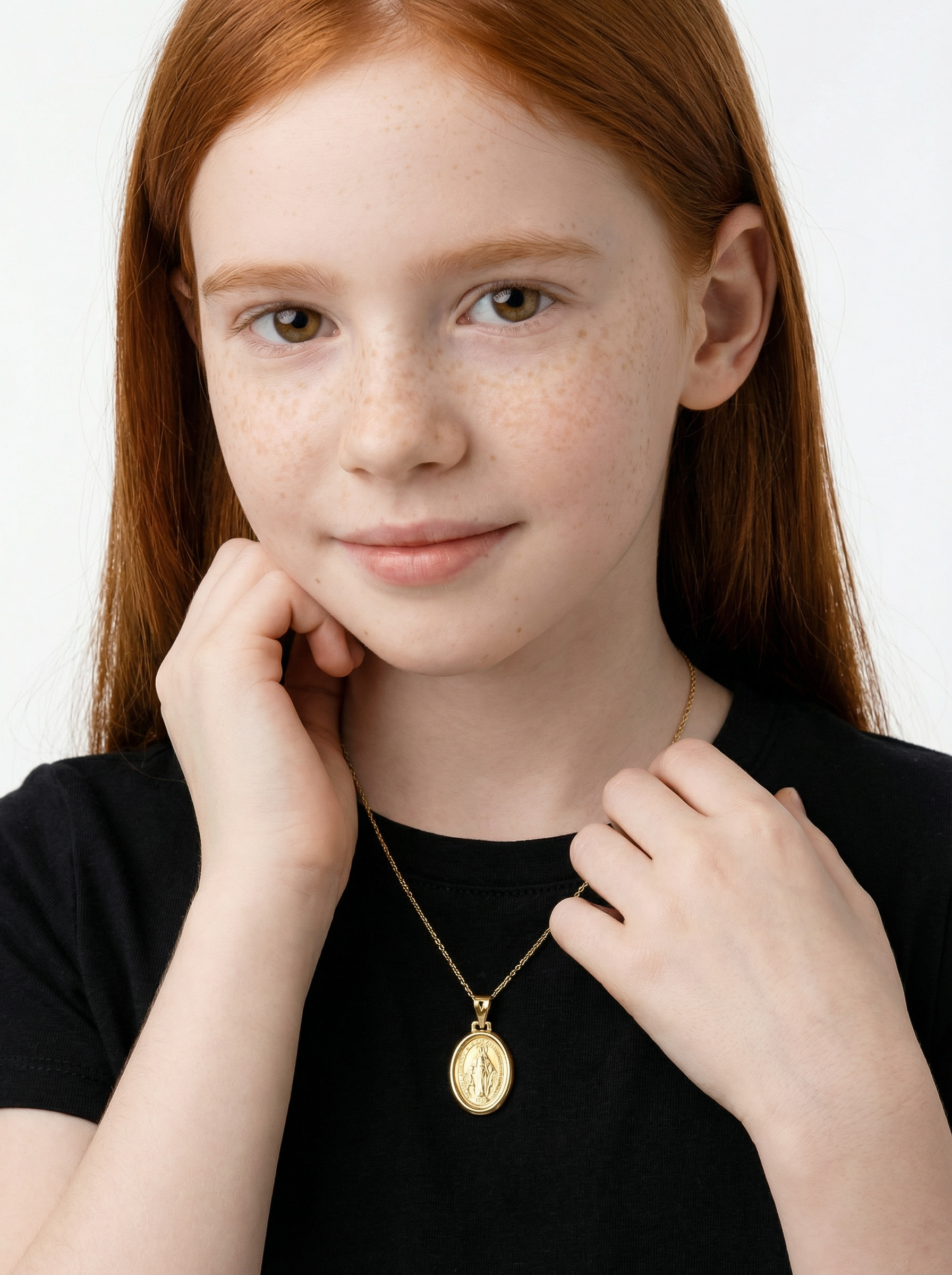 Dije Medalla Ovalada Virgen Oro Amarillo 14k + Estuche