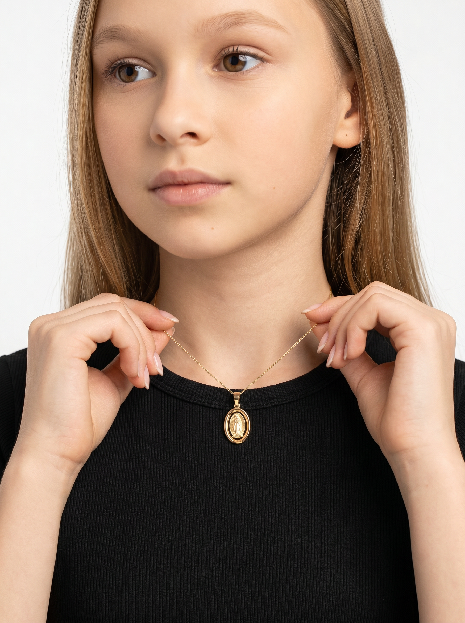 Medalla Virgen Oro 14k Ovalada + Estuche