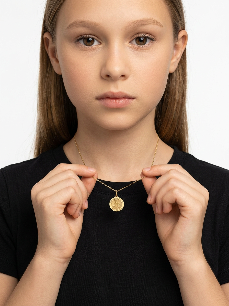 Dije Medalla Santo Niño de Cebú Oro Amarillo 14k + Estuche