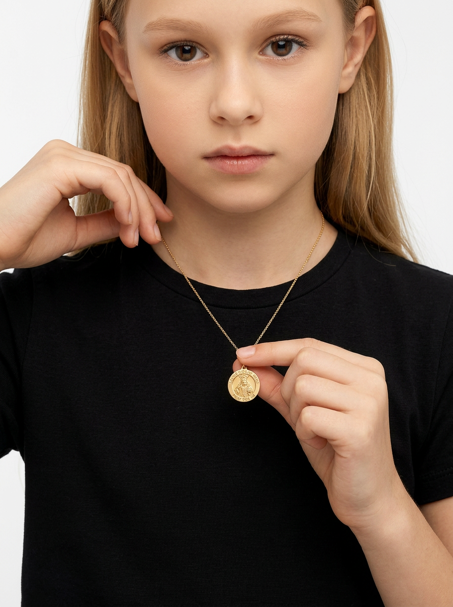 Dije Medalla Santo Niño de Cebú Oro Amarillo 14k + Estuche