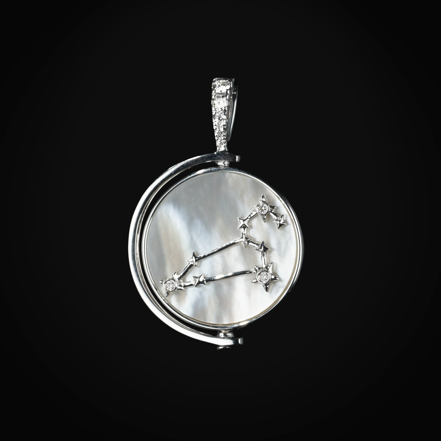 Dije 14k Giratorio constelación Leo, Moonstone Tallada Oro Blanco con Diamantes + Estuche