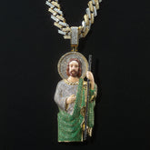 Dije San Judas 14k Oro Amarillo con Esmeraldas y Diamantes (No incluye cadena)