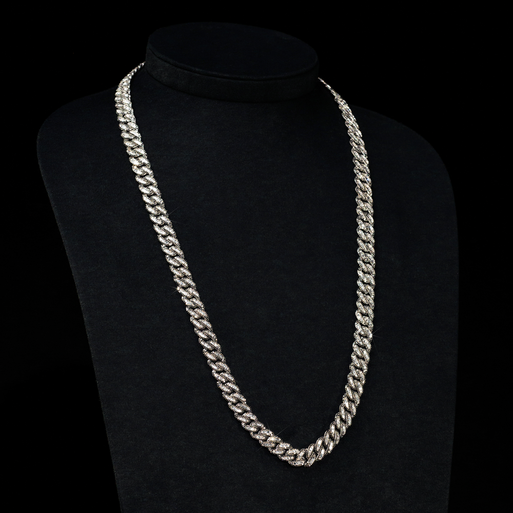 Cadena Barbada Redonda Full Ice Broche de Caja Cuadrada con Diamantes Negros 14k Oro Blanco